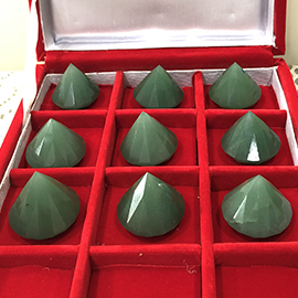 Related Set of 9 Medium Green Aventurine diamond shape extractors