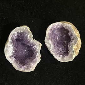 Related Small amethyst geode