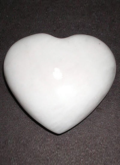 White Agate Heart Image