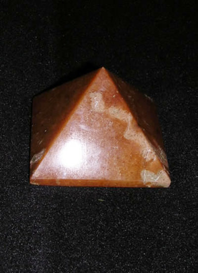 55 mm Golden Agate Pyramid Image
