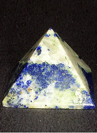 25 mm Lapis Lazuli Pyramid Image