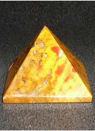 25 mm Fancy Agate Pyramid Image