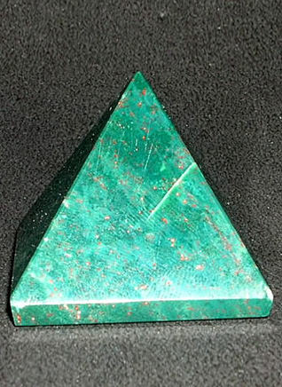 33 mm Bloodstone Pyramid Image
