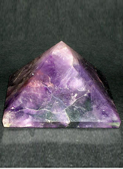 30 mm Amethyst Crystal Pyramid Image