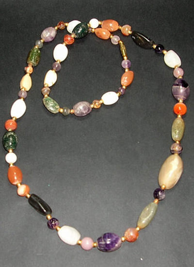 18 inch Beggar Beads Image