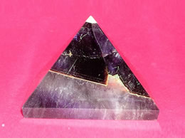 Related 47 mm Amethyst Pyramid